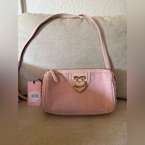 Beautiful JUICY COUTURE pink Clay Precious Moments Roll Bag Spring Summer Bag